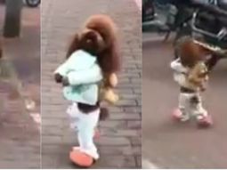 Maltrato animal en el video del caniche en dos patas