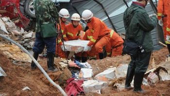 milagro en el alud de china: sobrevive 67 horas enterrado entre los escombros milagro en el alud de china: sobrevive 67 horas enterrado entre los escombros