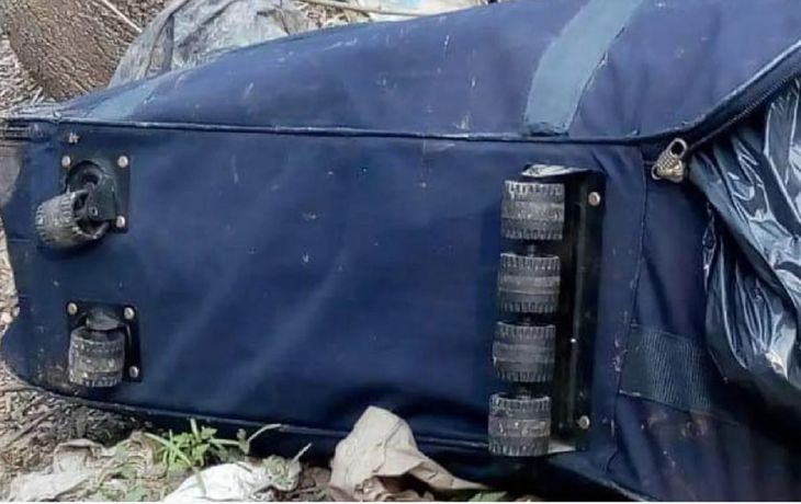Encontraron el cuerpo de un hombre dentro de una valija en un arroyo de Ezeiza