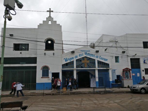 Curas villeros hacen una misa en desagravio al Papa Francisco