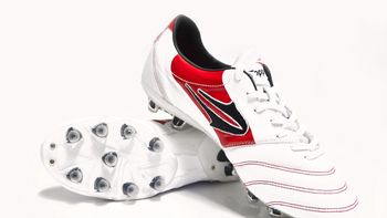 trezeguet podria estrenar los botines trezegol ante racing trezeguet podria estrenar los botines trezegol ante racing