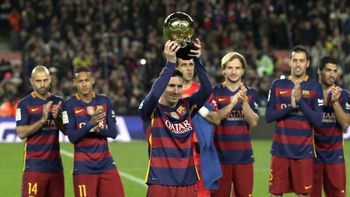 barcelona, rendido a los pies de messi: mira como lo recibieron en el camp nou barcelona, rendido a los pies de messi: mira como lo recibieron en el camp nou