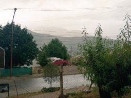 sorpresa y alivio en chubut por la llegada de las lluvias pero siguen los trabajos sorpresa y alivio en chubut por la llegada de las lluvias pero siguen los trabajos