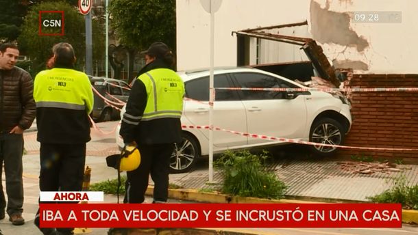 Así quedó el vehículo tras el choque