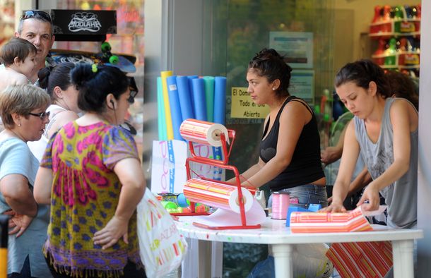 Navidad: la compra promedio fue de 190 pesos