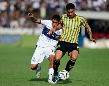 Con un golazo de Barros Schelotto