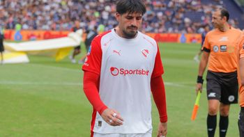 el curioso posteo de kevin lomonaco tras rumores de una pelea con quinteros el curioso posteo de kevin lomonaco tras rumores de una pelea con quinteros