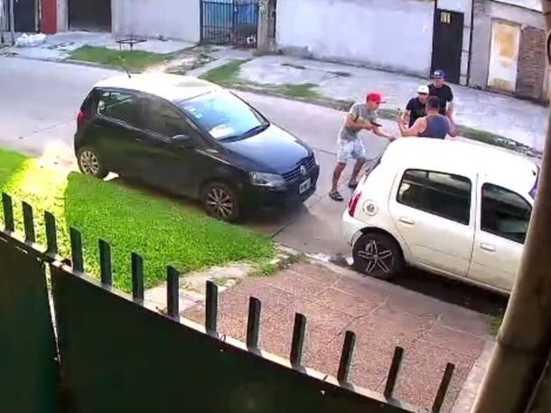 El hombre no se resistió ni se identificó como policía