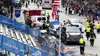ya son tres los muertos tras explosiones en una maraton ya son tres los muertos tras explosiones en una maraton