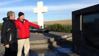 cobos: viajar a malvinas no implica resignar nada cobos: viajar a malvinas no implica resignar nada