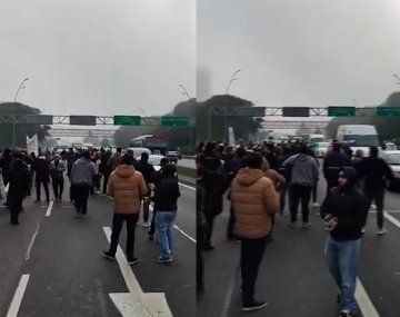 Trabajadores del INTI vuelven a cortar la General Paz en protesta por el desguace del organismo