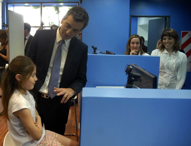 Randazzo presentará la nueva modalidad DNI por internet