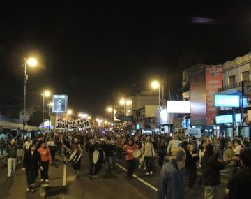 Marcha de vecinos en Lanús