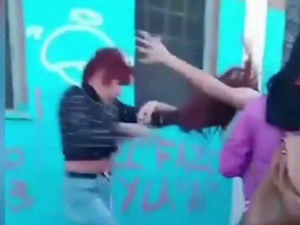 José C. Paz: brutal pelea de madres en la puerta de un colegio