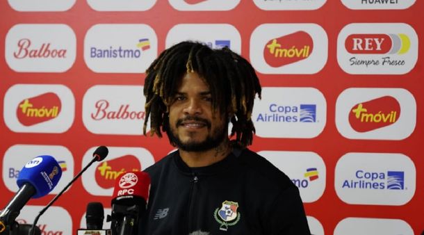 Al panameño Román Torres le preguntaron por su peso: así respondió