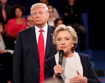 Donald Trump y Hillary Clinton durante uno de los debates previos a la última elección