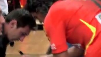 de crack a crack: el idolo que le pidio un autografo a messi de crack a crack: el idolo que le pidio un autografo a messi