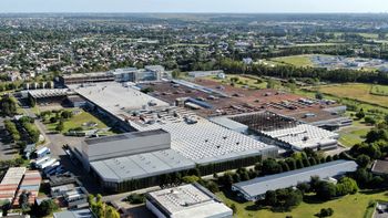 el gobierno llamo a una audiencia a las autoridades de fate tras el anuncio de cierre de la fabrica el gobierno llamo a una audiencia a las autoridades de fate tras el anuncio de cierre de la fabrica