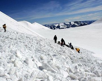 Perú: mueren dos argentinos al intentar escalar un cerro