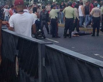 Al menos dos muertos y 4 heridos durante el plesbicito en Venezuela