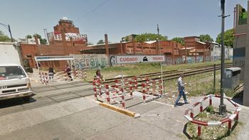 un joven murio al ser embestido por el tren en palermo un joven murio al ser embestido por el tren en palermo