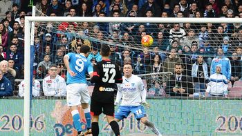 ¿hasta cuando? otro gol de higuain, que sigue brillando en el napoli ¿hasta cuando? otro gol de higuain, que sigue brillando en el napoli