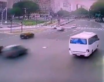 VIDEO: Así fue el choque del jugador de Almirante Brown frente al Obelisco