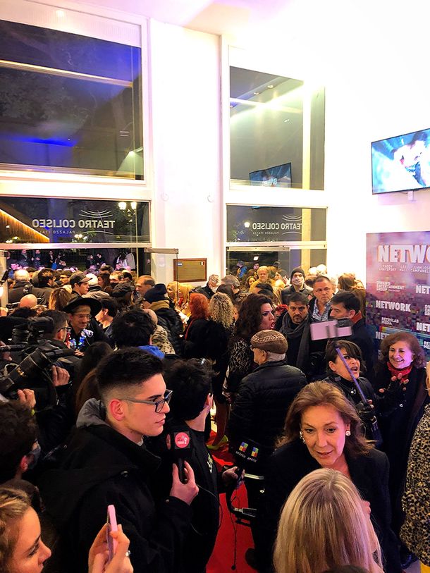 Fotos al 100: famosos en el estreno de Network