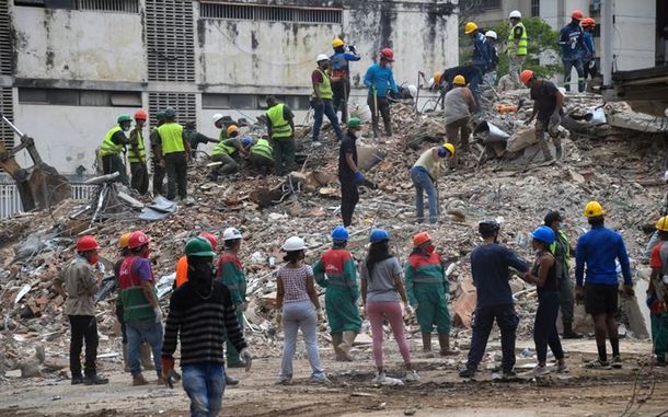 Sigue el rescate de personas en Venezuela.