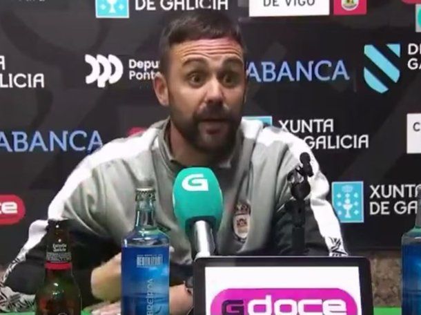 Escándalo en España: un DT fue acusado de agredir a un periodista en silla de ruedas