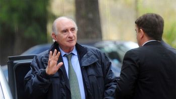 piden que de la rua vaya a juicio oral por las muertes de 2001 piden que de la rua vaya a juicio oral por las muertes de 2001