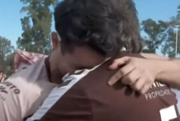 Emotivo momento antes de Huracán vs. Platense: se reencontró con su hijo en plena entrevista