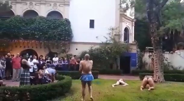 Escándalo en el Museo Fernández Blanco por una polémica performance