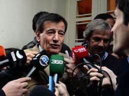 para el presidente de velez, hay que cerrar la afa y empezar de nuevo para el presidente de velez, hay que cerrar la afa y empezar de nuevo