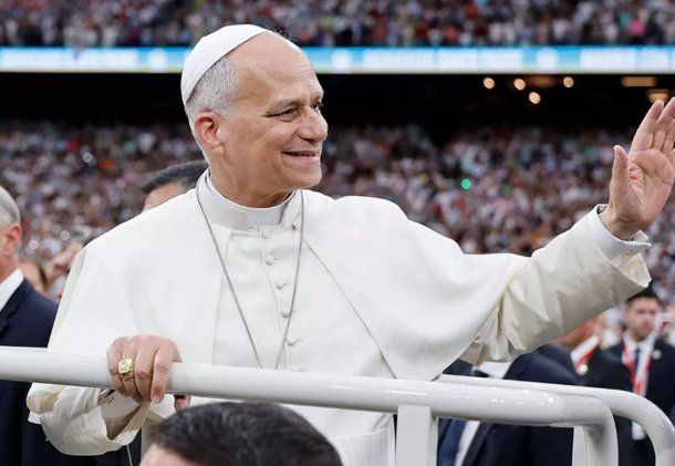 Real Madrid nombró socio de honor al papa León XIV.
