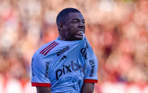 El tremendo golazo de Nicolás De la Cruz en el triunfo de Flamengo