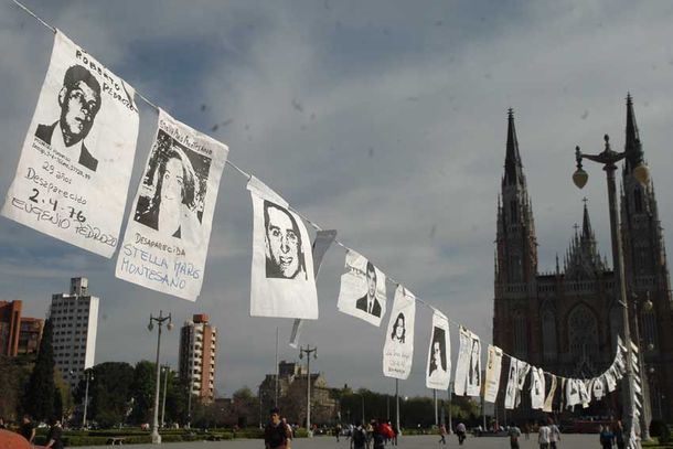 Etchecolatz postal La Plata