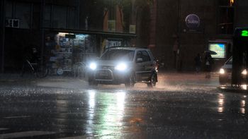 alerta por tormentas fuertes y caida de granizo en la ciudad