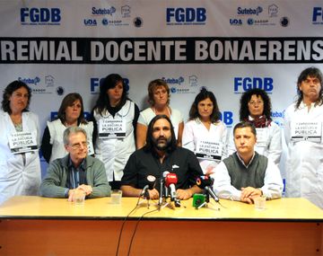 Los docentes amenazan con medidas de fuerza si hay aumento por decreto