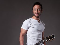 Luciano Pereyra se encontraría con la mujer que dice ser su madre. Luciano Pereyra se encontraría con la mujer que dice ser su madre.