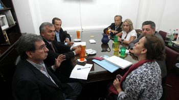 la oposicion pide dejar sin efecto la citacion a pollicita en el congreso la oposicion pide dejar sin efecto la citacion a pollicita en el congreso