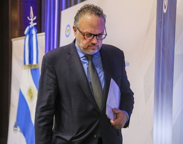 Qué decía el mensaje en off por el que echaron a Kulfas