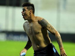 con un golazo de bou, racing vencio a quilmes y es puntero con un golazo de bou, racing vencio a quilmes y es puntero