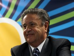 Para Duhalde, ningún diario tiene el poder de voltear a un gobierno