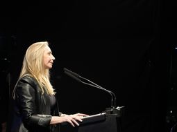 Karina Milei en Parque Lezama: Javier está dando la pelea de su vida...