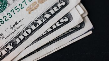 ¿impacta en la baja del dolar la mayor inversion en la historia de uruguay? ¿impacta en la baja del dolar la mayor inversion en la historia de uruguay?