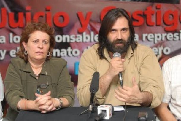 Docentes van al paro por el aguinaldo desdoblado