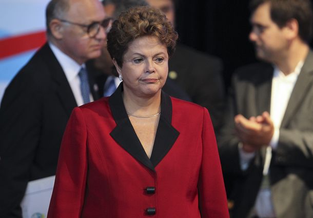 Rousseff garantiza una investigación transparente por el escándalo de Petrobras