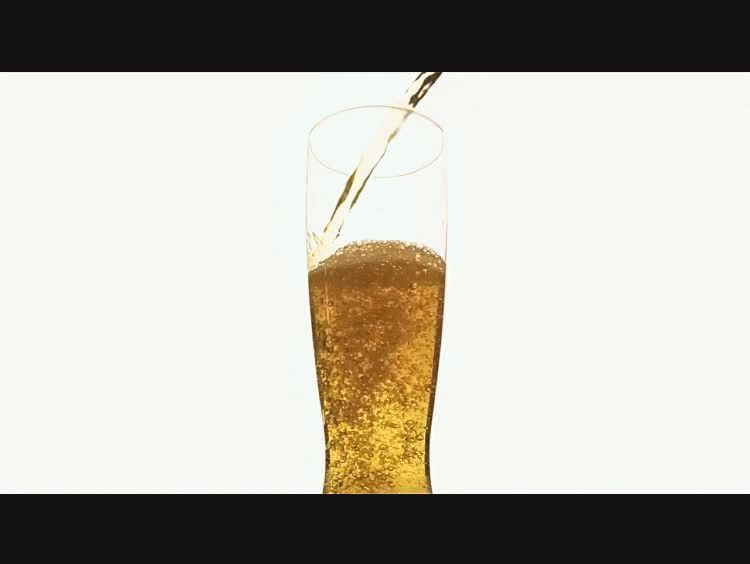 Cómo se toma una cerveza, según tu país