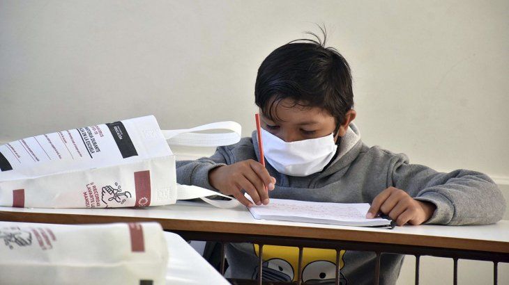 La Ciudad apunta a que la escuela vuelva a ser 100% presencial en 2021